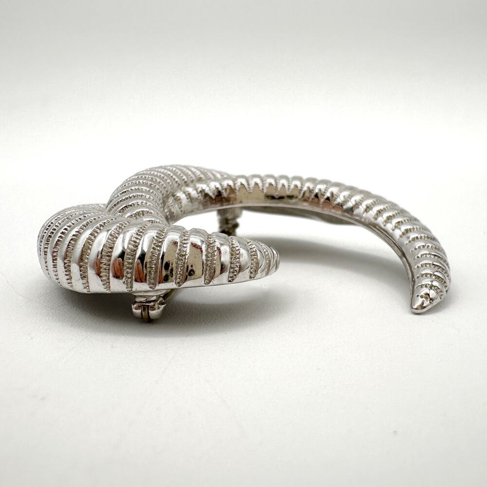 Monet Rams Horn Brooch Vintage Silver Tone Modernist Ribbed C-Shaped Pin Signed - Picture 10 of 13